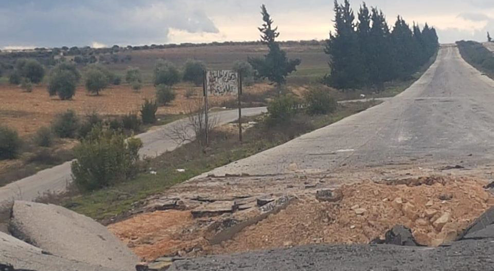 وزارة النقل تباشر بالكشف الميداني على الطريق الدولي حماة – حلب